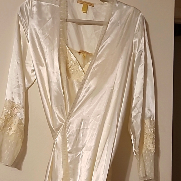 Flora Nikrooz Nightgown Slip set - Picture 5 of 8